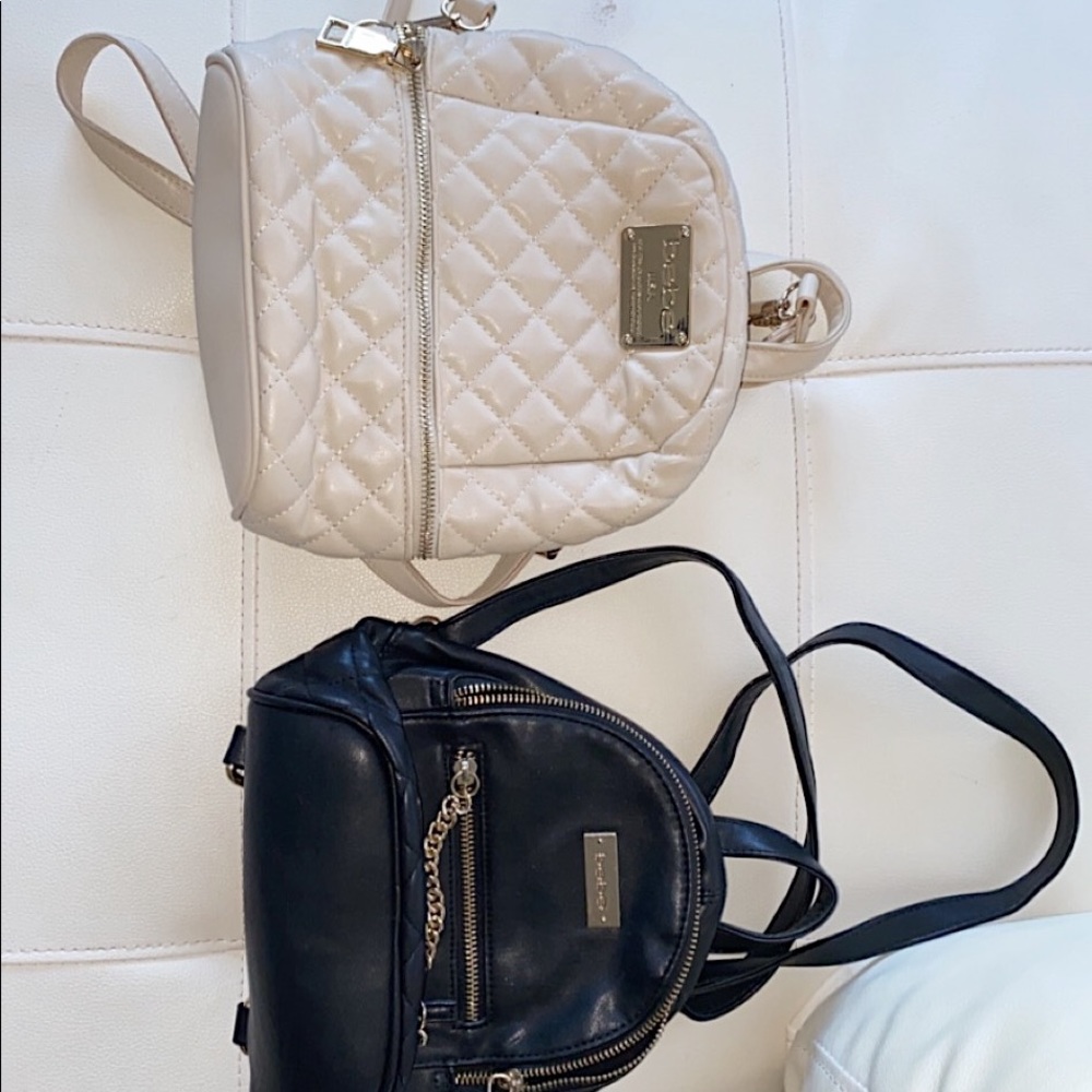 2 mini backpacks for the price of 1!